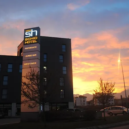 Aparthotel Schiohotel *