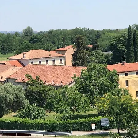 Schiohotel Апарт-отель *