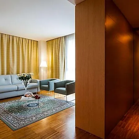 Schiohotel アパートホテル 4*