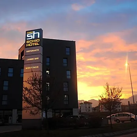 アパートホテル Schiohotel スキーオ