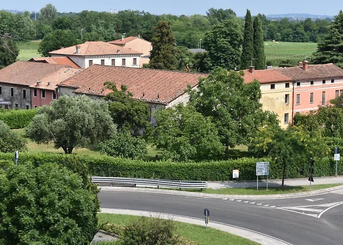 شقة فندقية Schiohotel سكيو